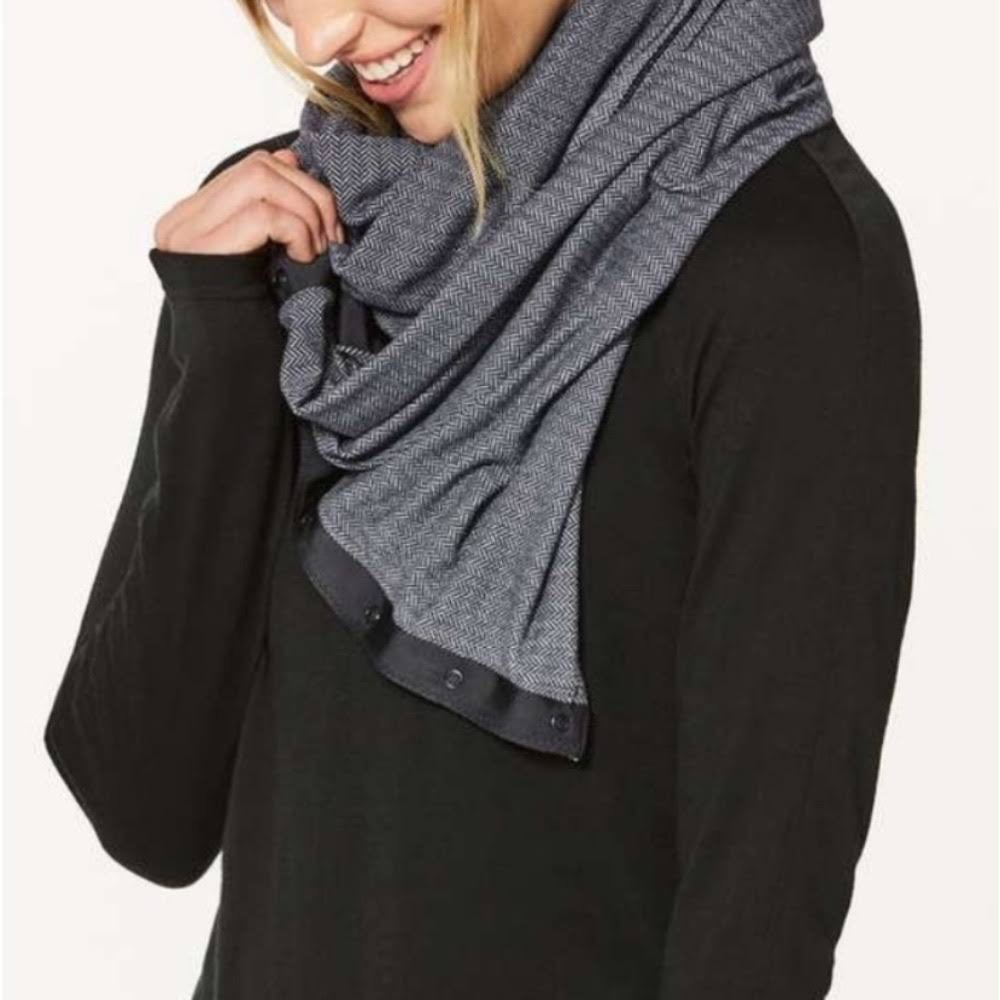 Lululemon Vinyasa Cover up/Scarf